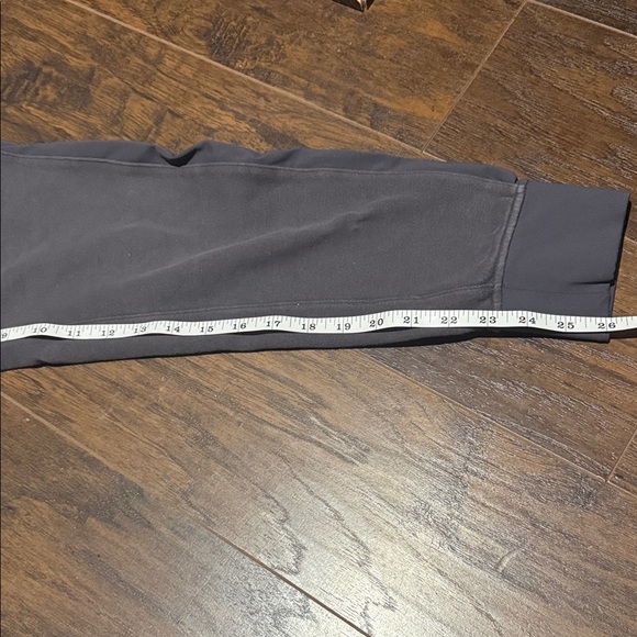 Lululemon Athletica Gray Sweatpants - Picture 7 of 8